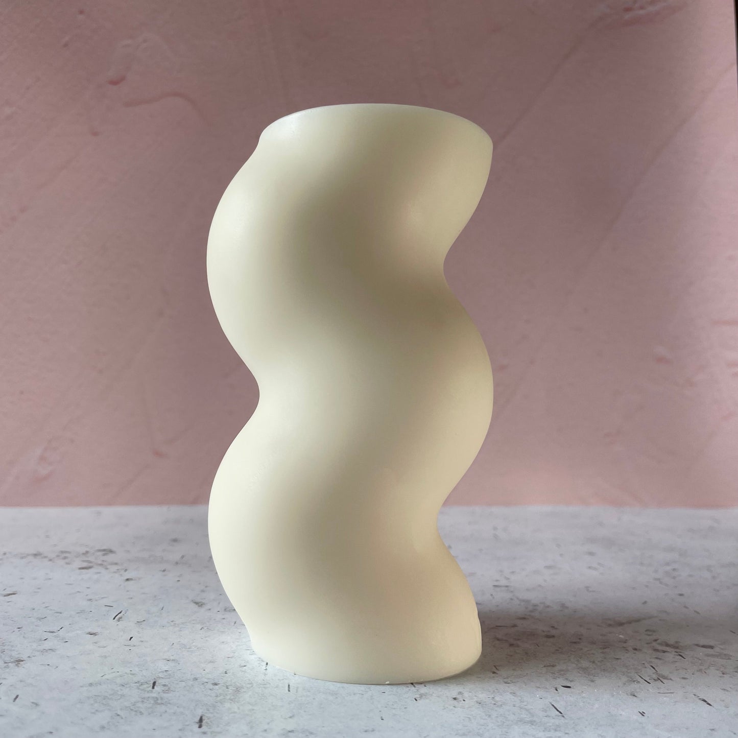 Thicc Squiggly Off White Candle